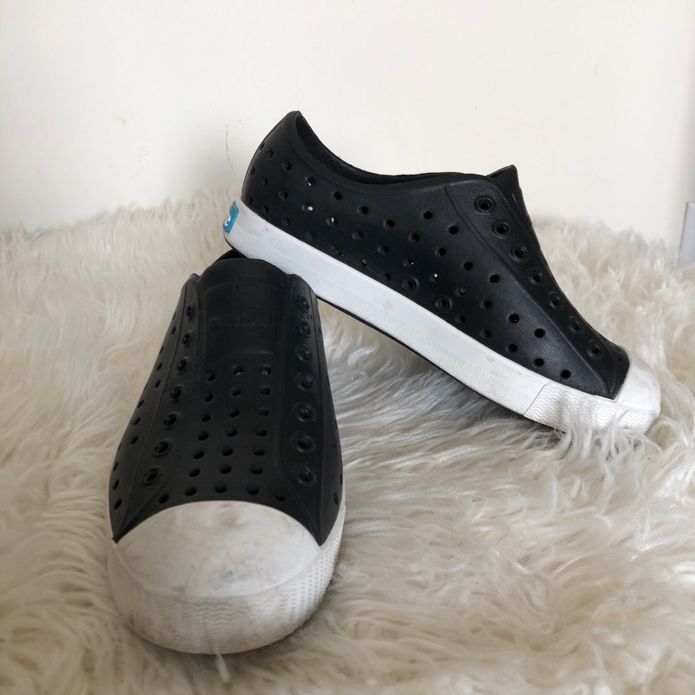 Native Jefferson Slip-On Sneakers in Black for Kids